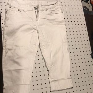 White rue 21 Capri jeans